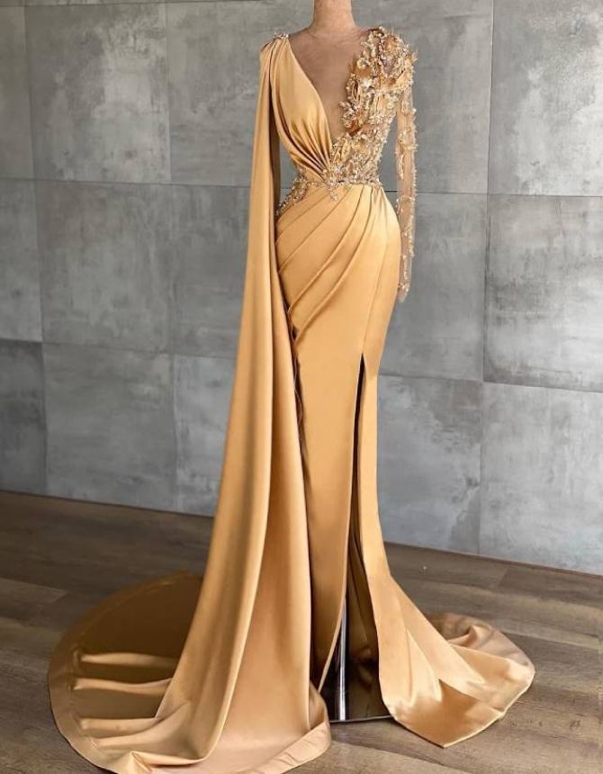 لباس مجلسی طلایی سنگدوزی و پر